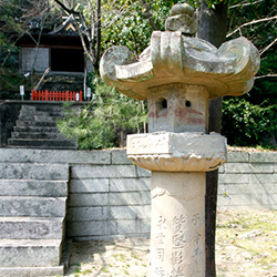 初代紀州藩主徳川頼宣が1655年に寄進。