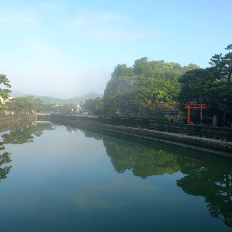 奠供山 市町川